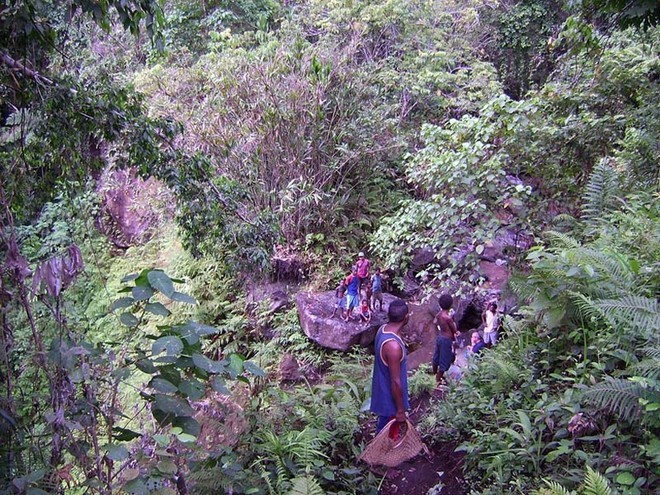 6. Track to spring on Karkar Island  - OceansWatch returns to Papua New Guinea © Chris Bone